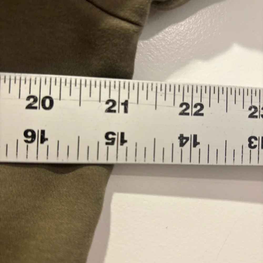 Banana‎ Republic Luxe Touch Tee Mens Medium Olive Green 100% Cotton Short Sleeve